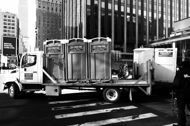 Best Emergency porta potty rental  in Walnut Creek, OH